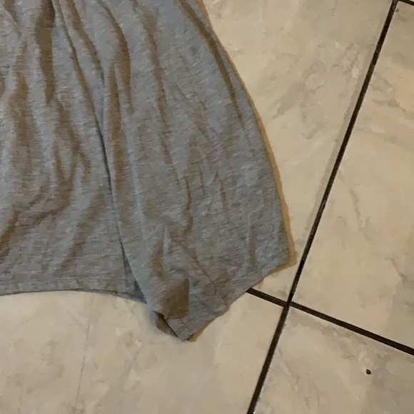 SOLD- Women’s tank tops - Picture 9 of 12